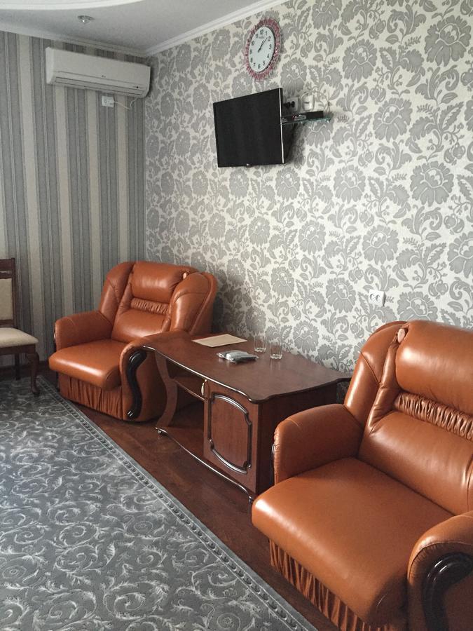 Hotel Oktan Kryve Ozero 外观 照片